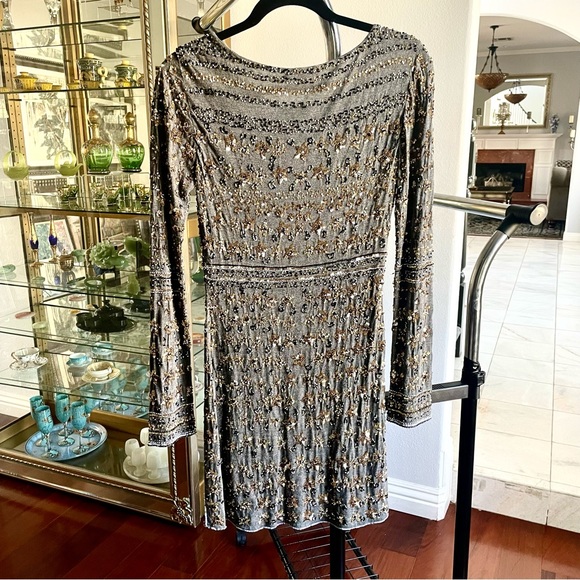 Calypso St Barth
Scoop Neck sequins knit Mini Dress - Picture 6 of 13